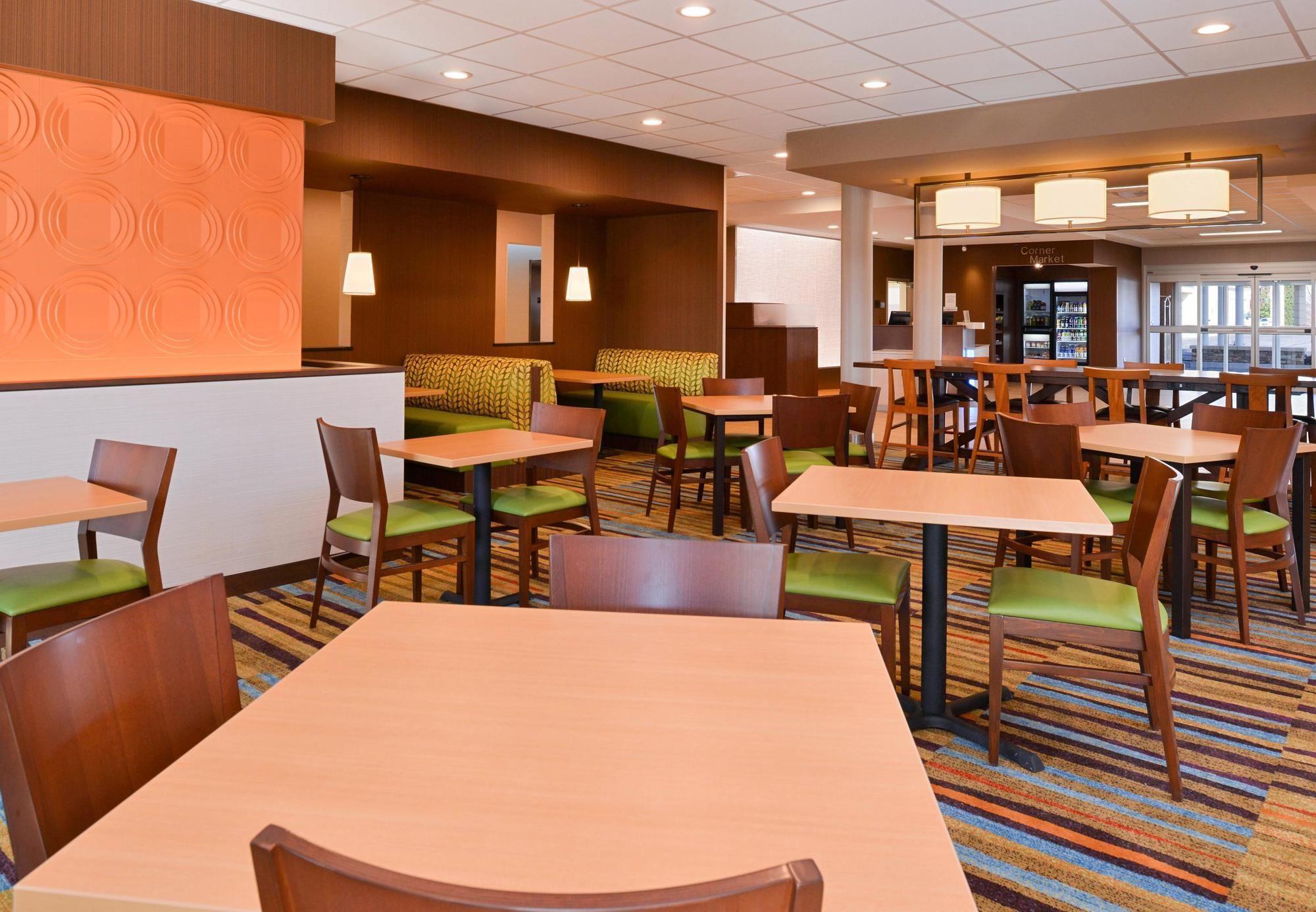Fairfield Inn & Suites By Marriott Мартінсбург Екстер'єр фото